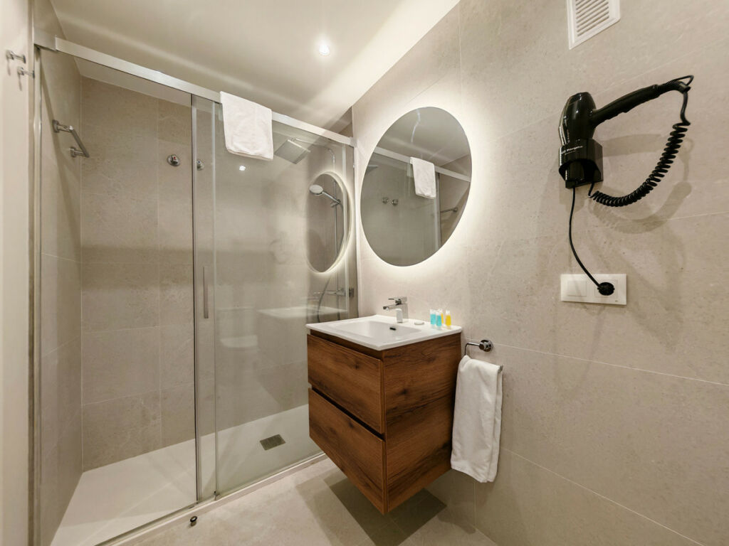 Middle Floor Apartment Benahavís Málaga - image 10