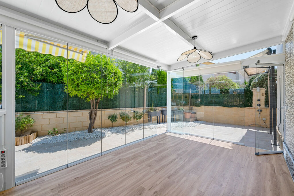 Detached Villa Polop Alicante - image 10