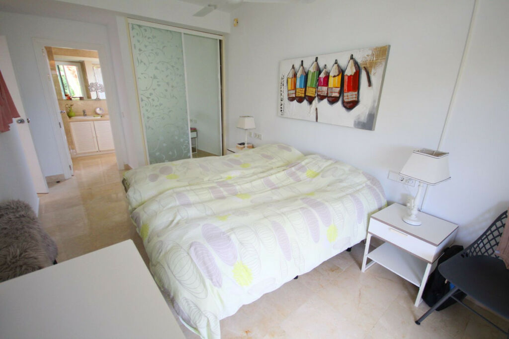 Middle Floor Apartment Riviera del Sol Málaga - image 10