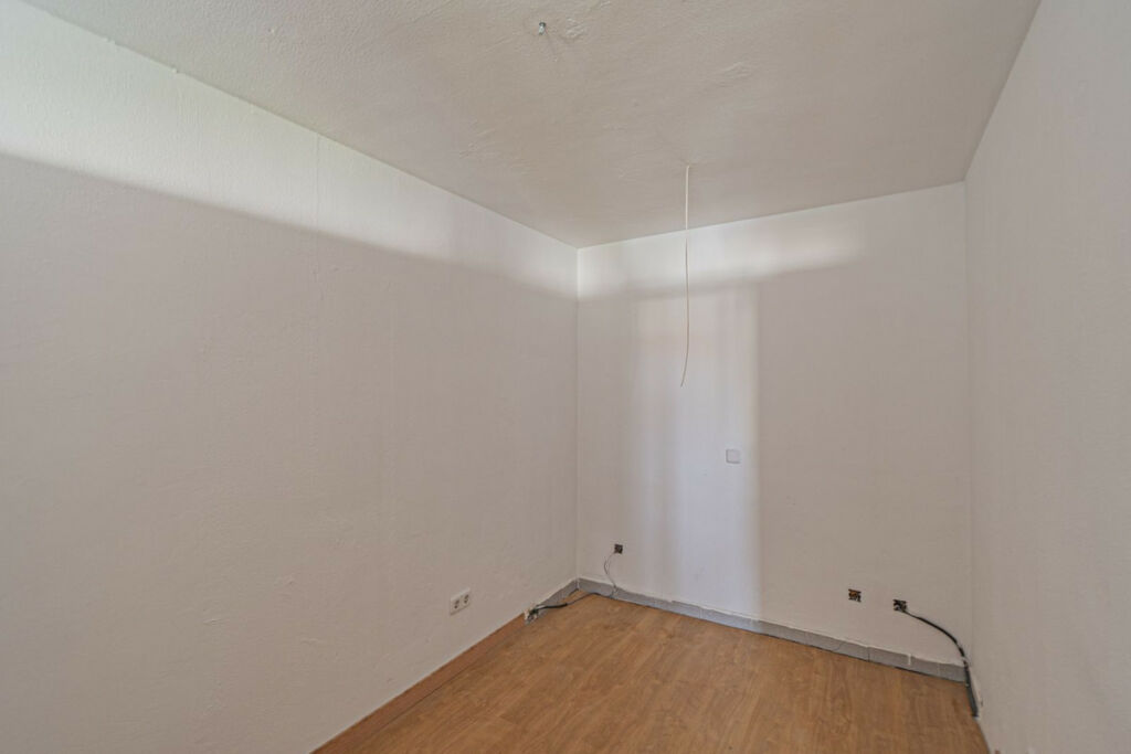 Middle Floor Apartment Marbella Málaga - image 10