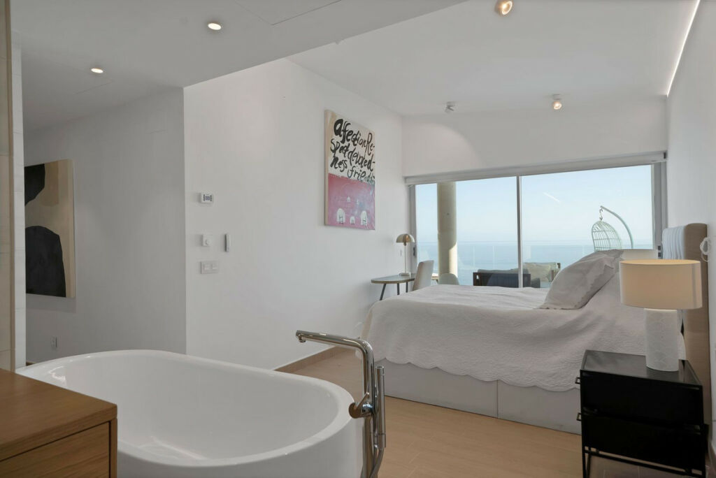 Penthouse Fuengirola Málaga - image 10
