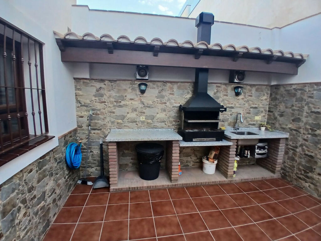 Detached Villa Los Pacos Málaga - image 7