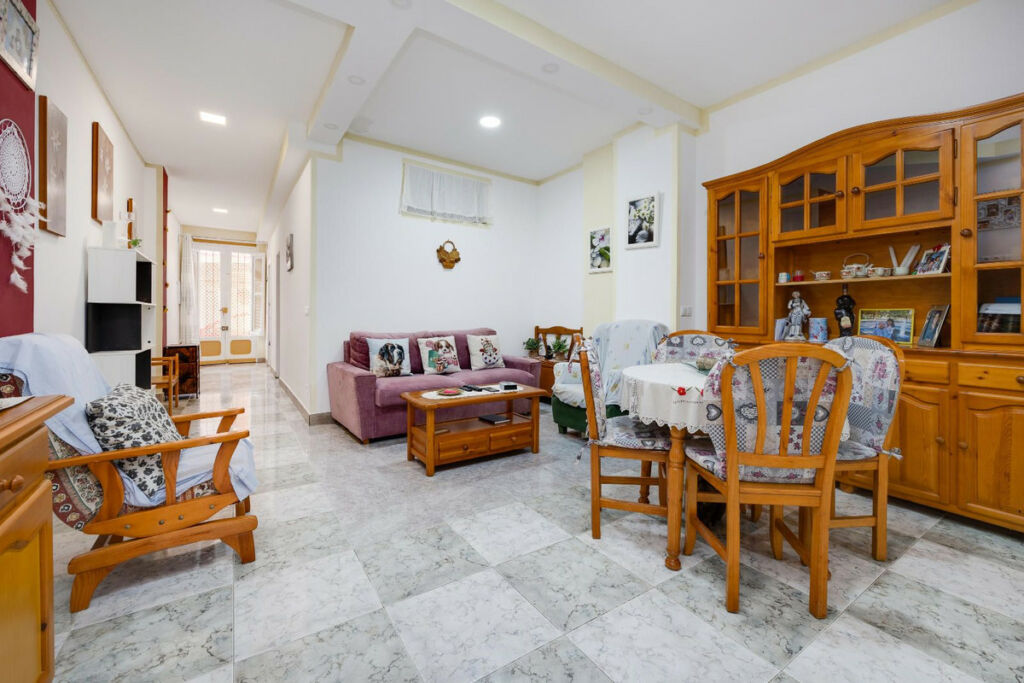 Ground Floor Apartment Torrevieja Alicante - image 10