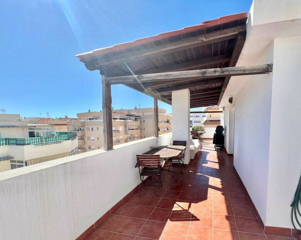 Penthouse Las Lagunas Málaga - image 10