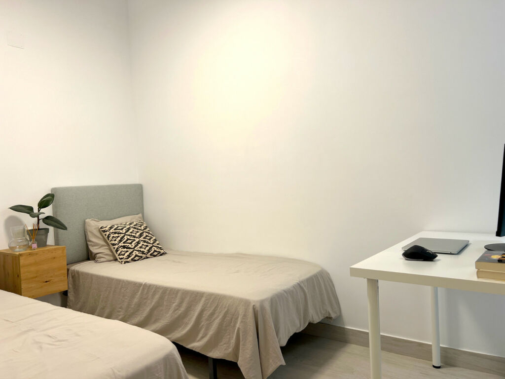 Middle Floor Apartment Playa Del Cura Alicante - image 10