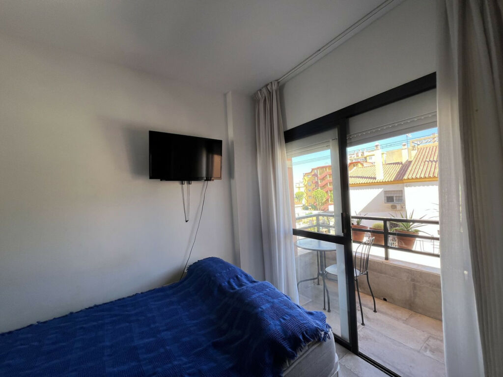 Middle Floor Studio Torremolinos Málaga - image 10