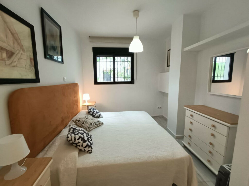 Ground Floor Apartment Puerto Banús Málaga - image 10