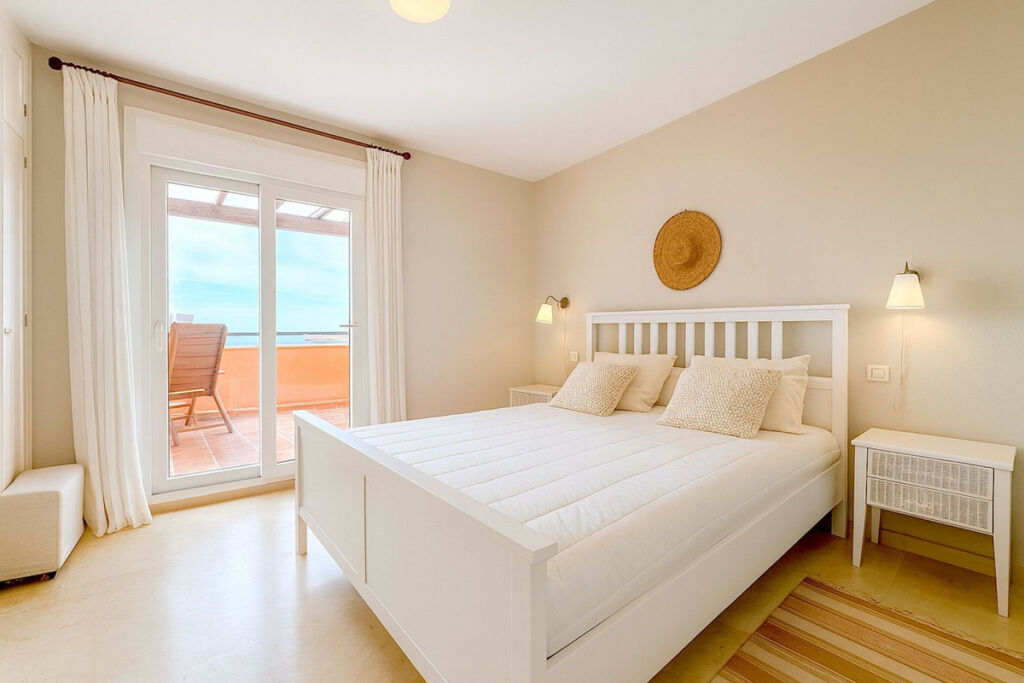 Townhouse Estepona Málaga - image 10
