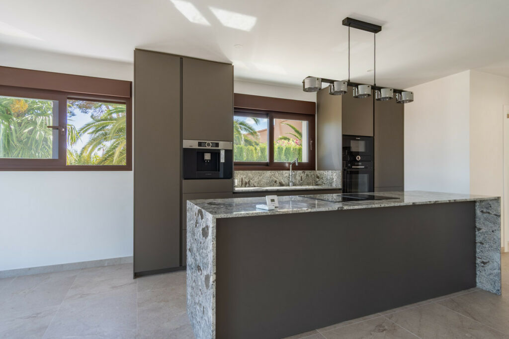 Detached Villa Denia Alicante - image 10