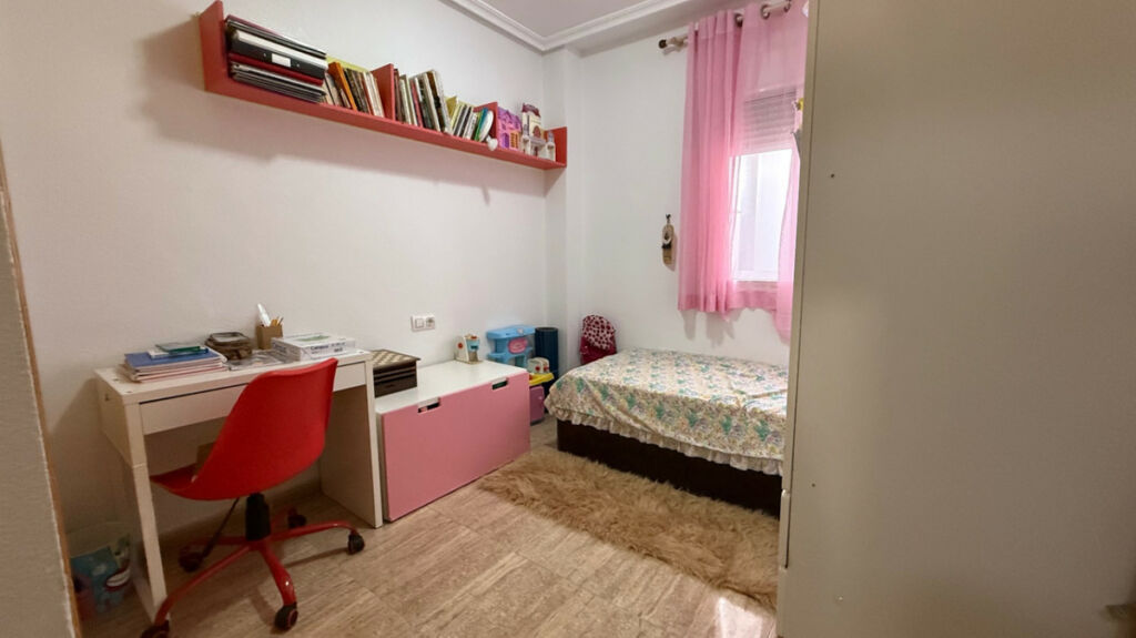 Middle Floor Apartment Los Montesinos Alicante - image 10