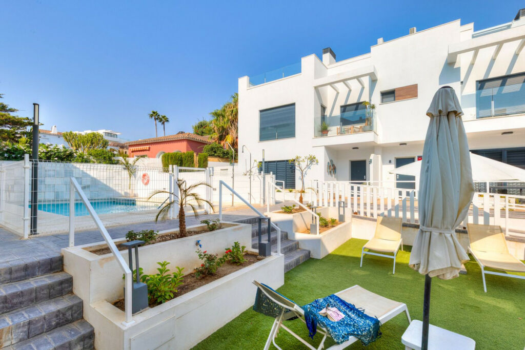 Townhouse Fuengirola Málaga - image 19
