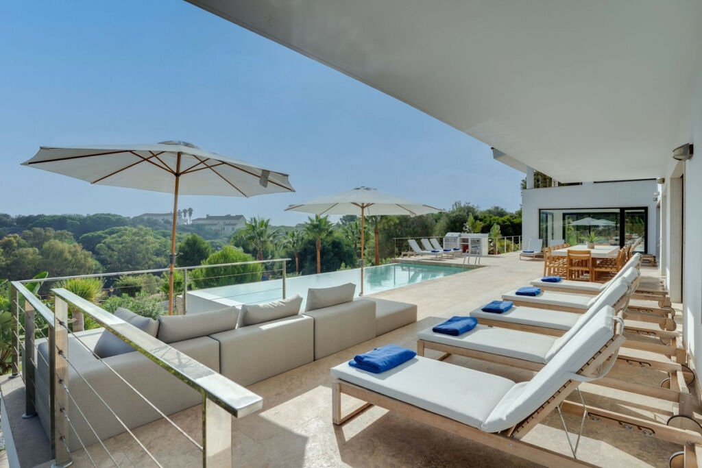 Detached Villa Sotogrande Cádiz - image 10
