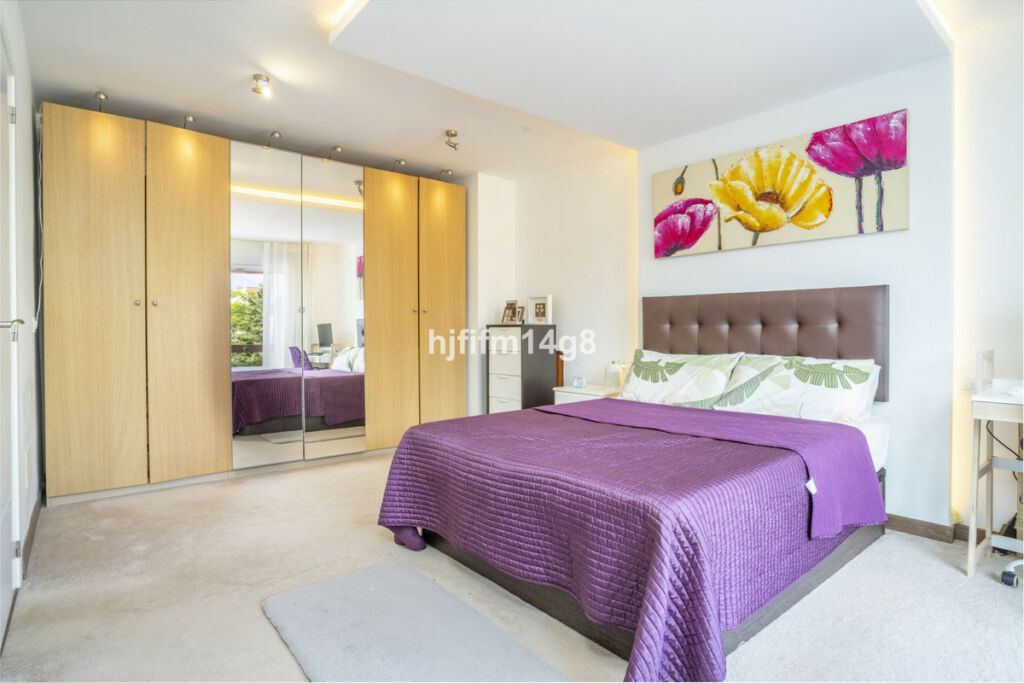 Detached Villa La Campana Málaga - image 10