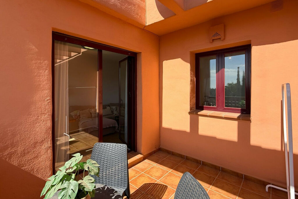Top Floor Apartment El Paraiso Málaga - image 10
