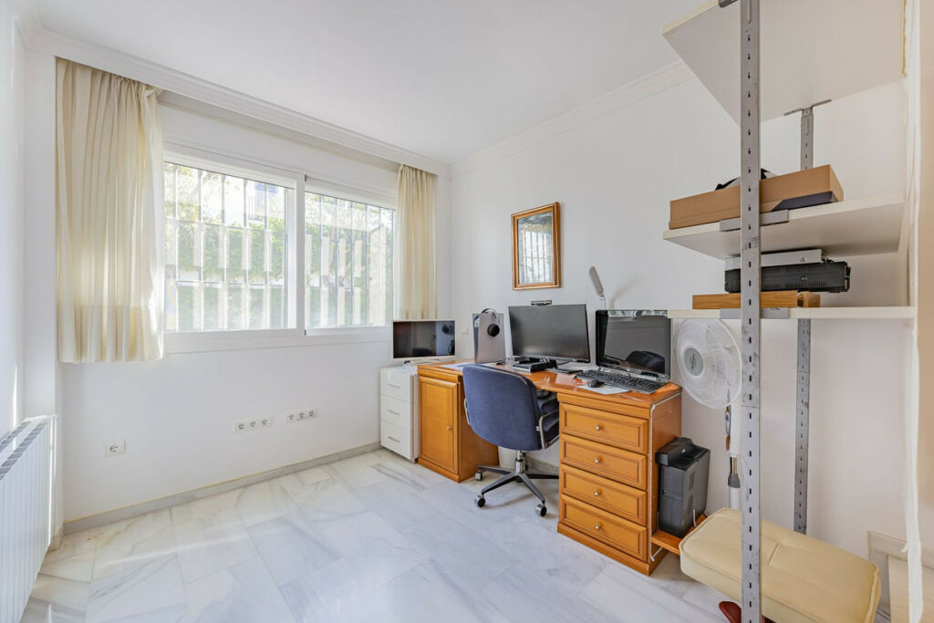 Semi-Detached House Marbella Málaga - image 10