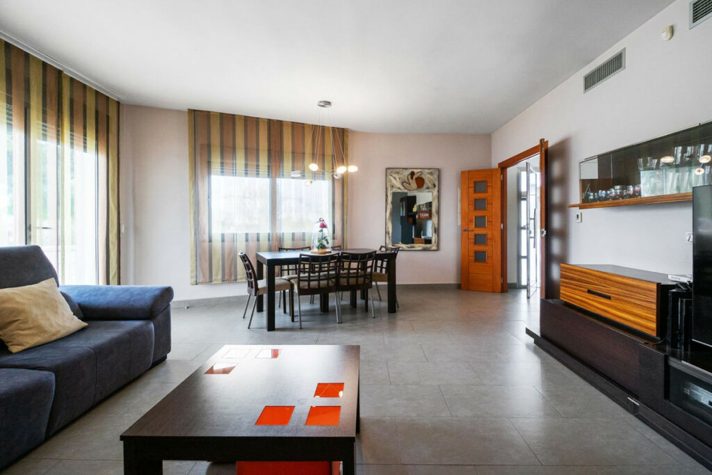 Detached Villa Rojales Alicante - image 10