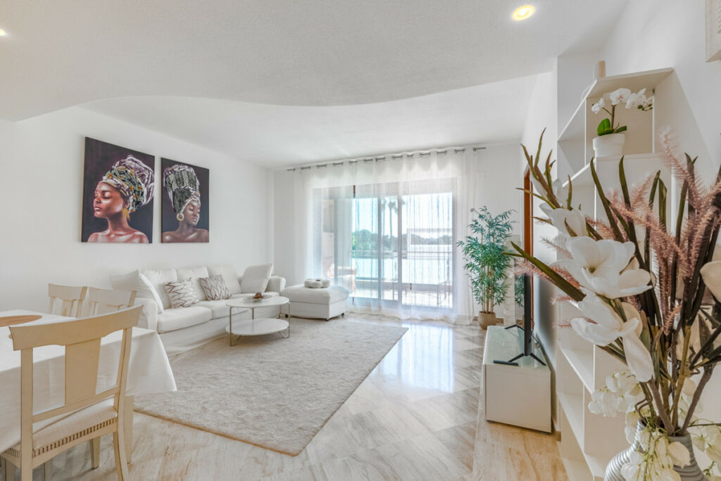 Middle Floor Apartment San Pedro de Alcántara Málaga - image 10