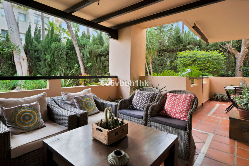 Ground Floor Apartment Nagüeles Málaga - image 7