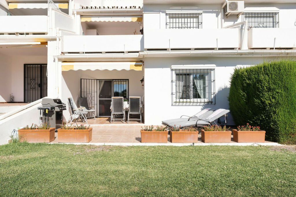 Ground Floor Apartment Nueva Andalucía Málaga - image 10