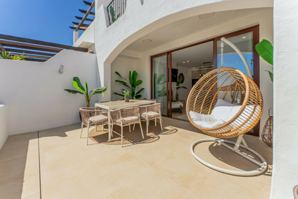 Townhouse Benahavís Málaga - image 10