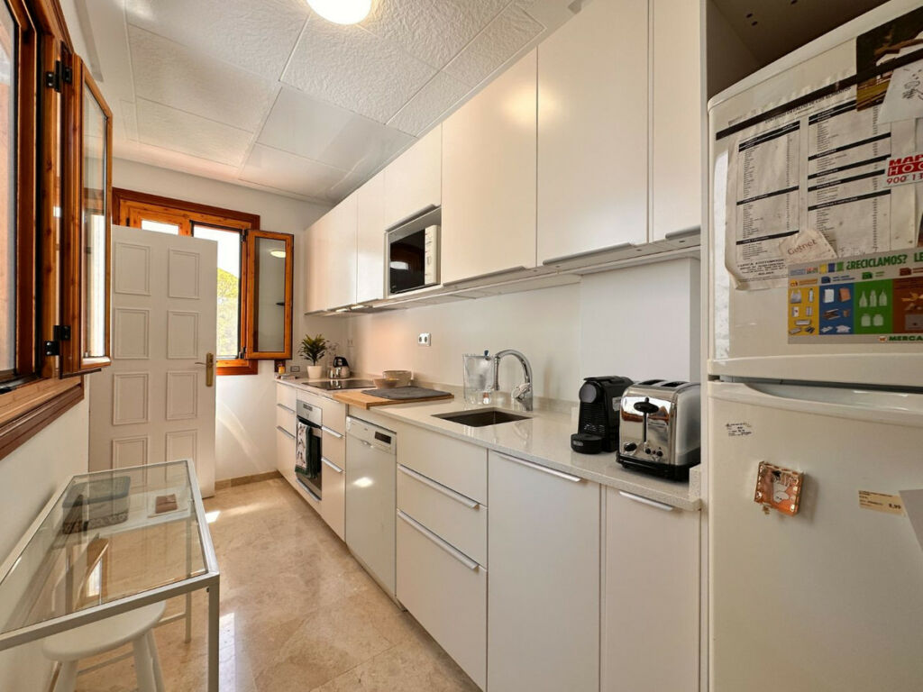 Middle Floor Apartment Nueva Andalucía Málaga - image 10