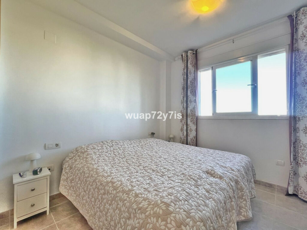 Middle Floor Apartment Casares Playa Málaga - image 10