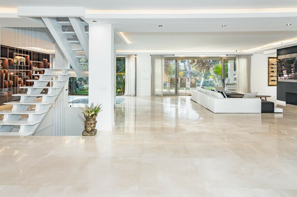 Detached Villa Marbella Málaga - image 10