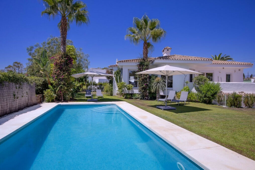 Detached Villa Marbesa Málaga - image 10
