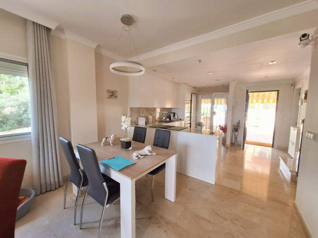 Duplex Elviria Málaga - image 10