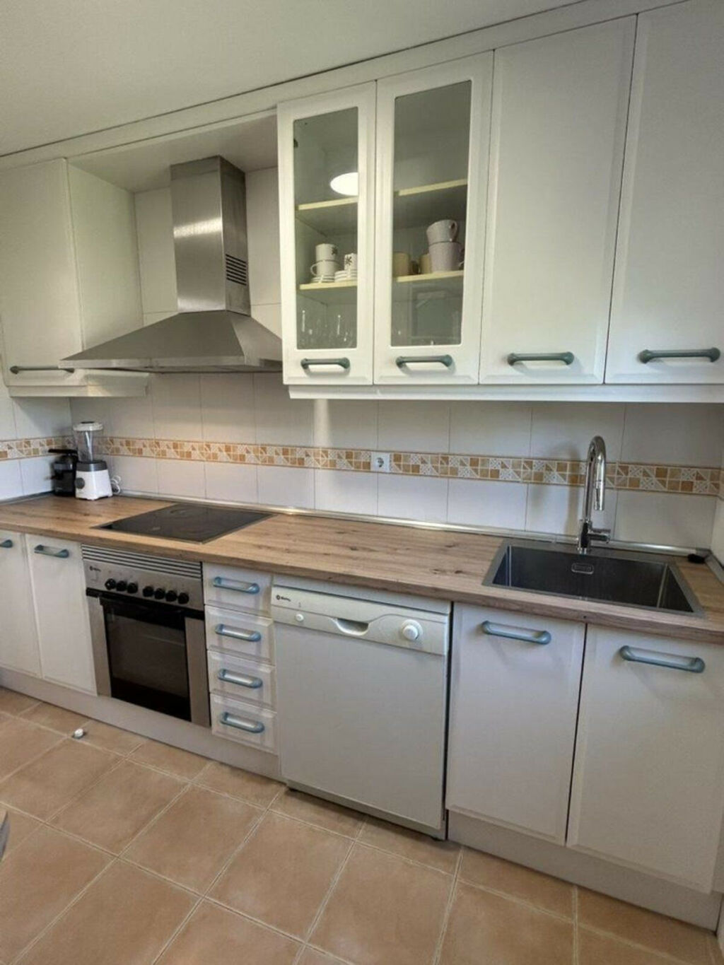 Middle Floor Apartment Marbesa Málaga - image 10