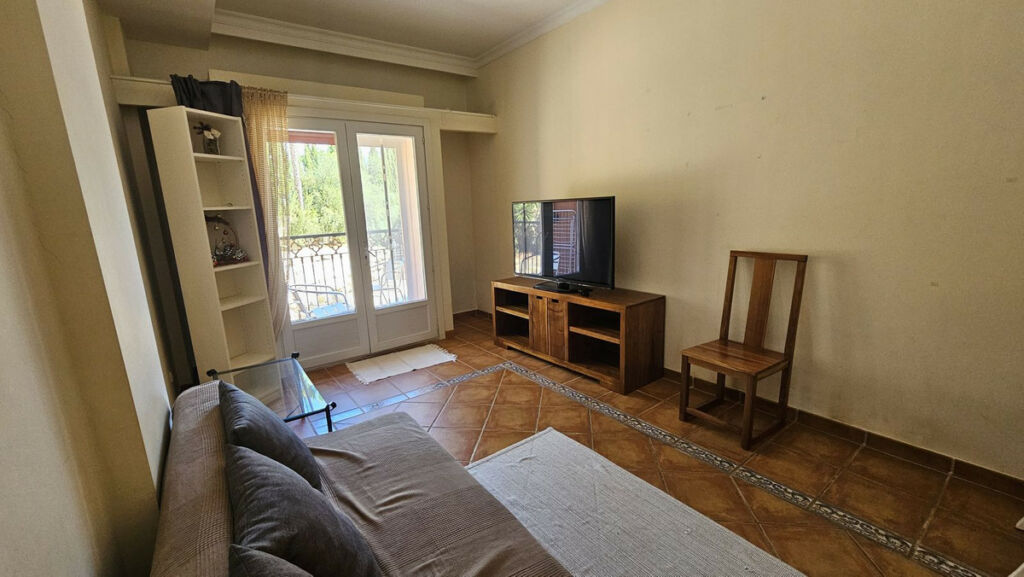 Middle Floor Apartment Estepona Málaga - image 10