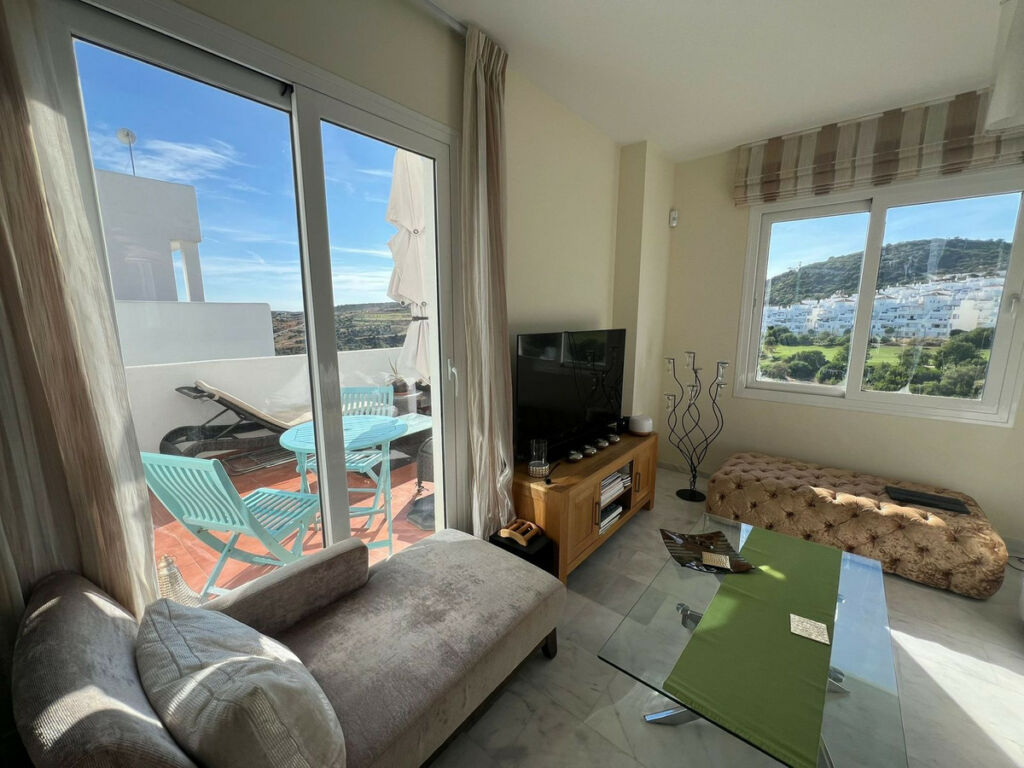 Top Floor Apartment Estepona Málaga - image 10
