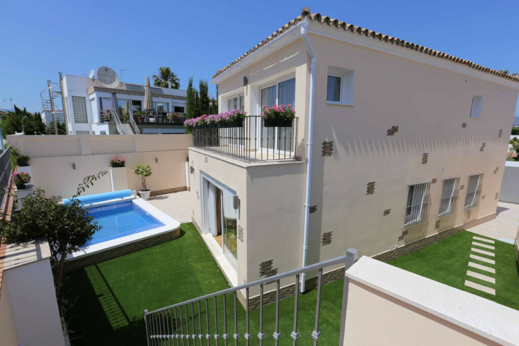 Detached Villa San Pedro de Alcántara Málaga - image 10