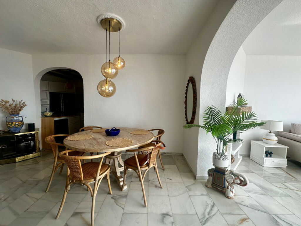 Penthouse Calahonda Málaga - image 10
