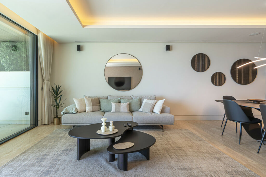 Middle Floor Apartment Estepona Málaga - image 10
