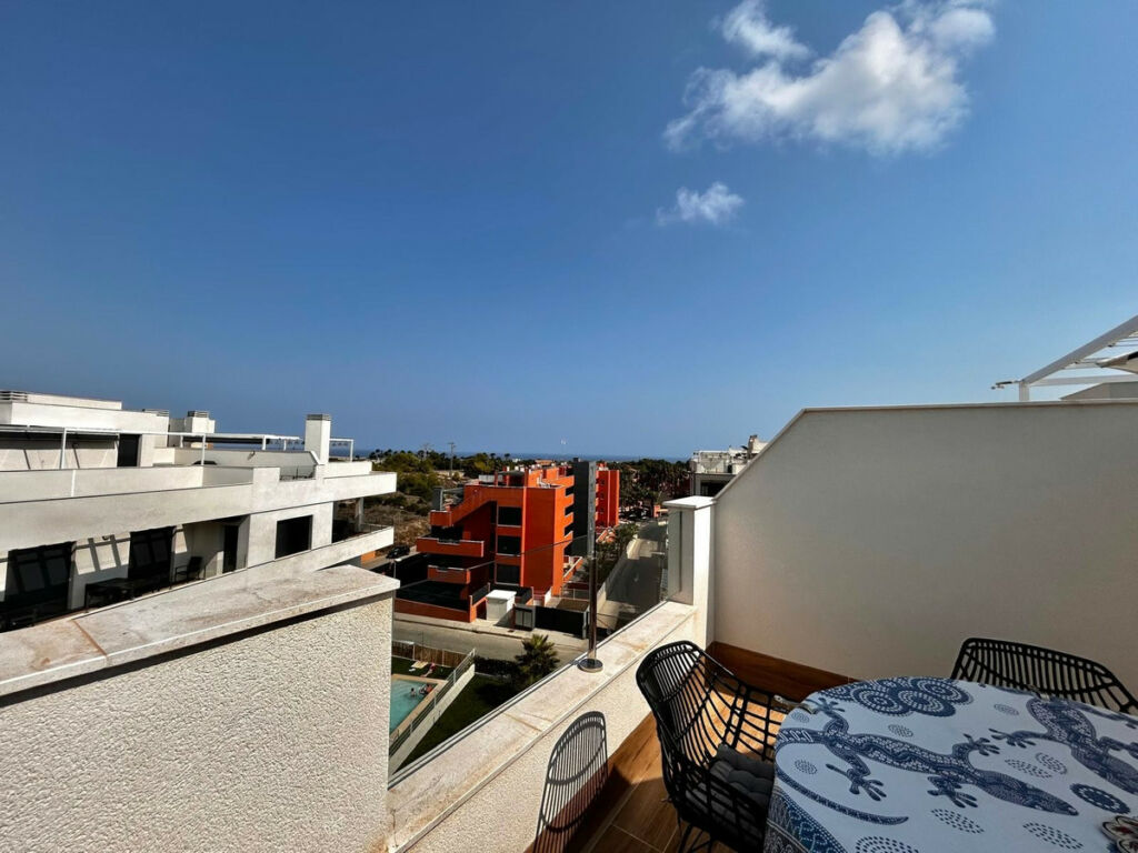 Penthouse Villamartin Alicante - image 10