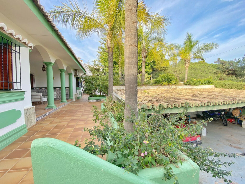 Detached Villa Marbella Málaga - image 10