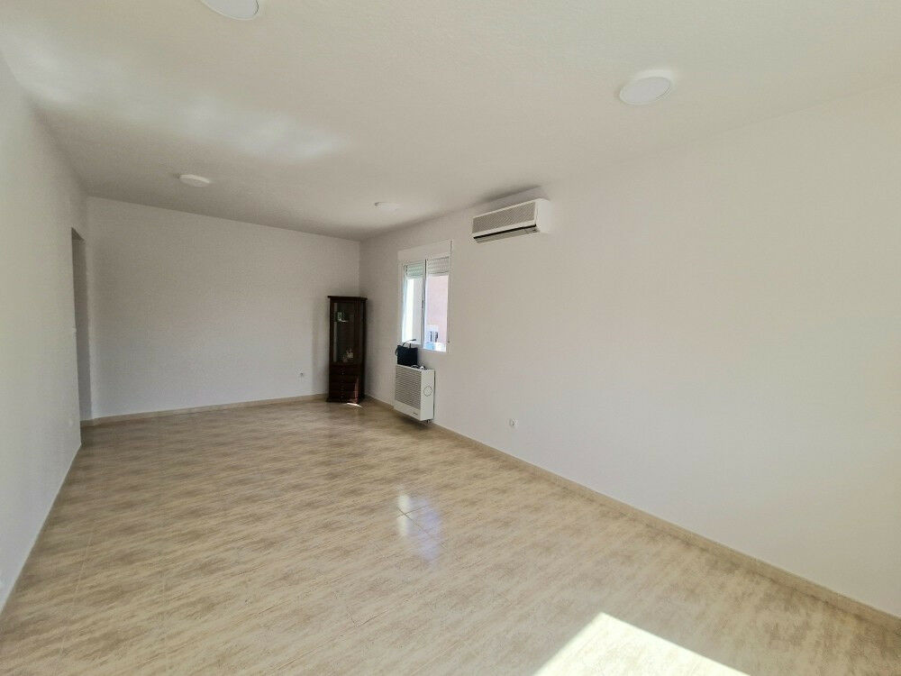 Semi-Detached House La Nucia Alicante - image 10