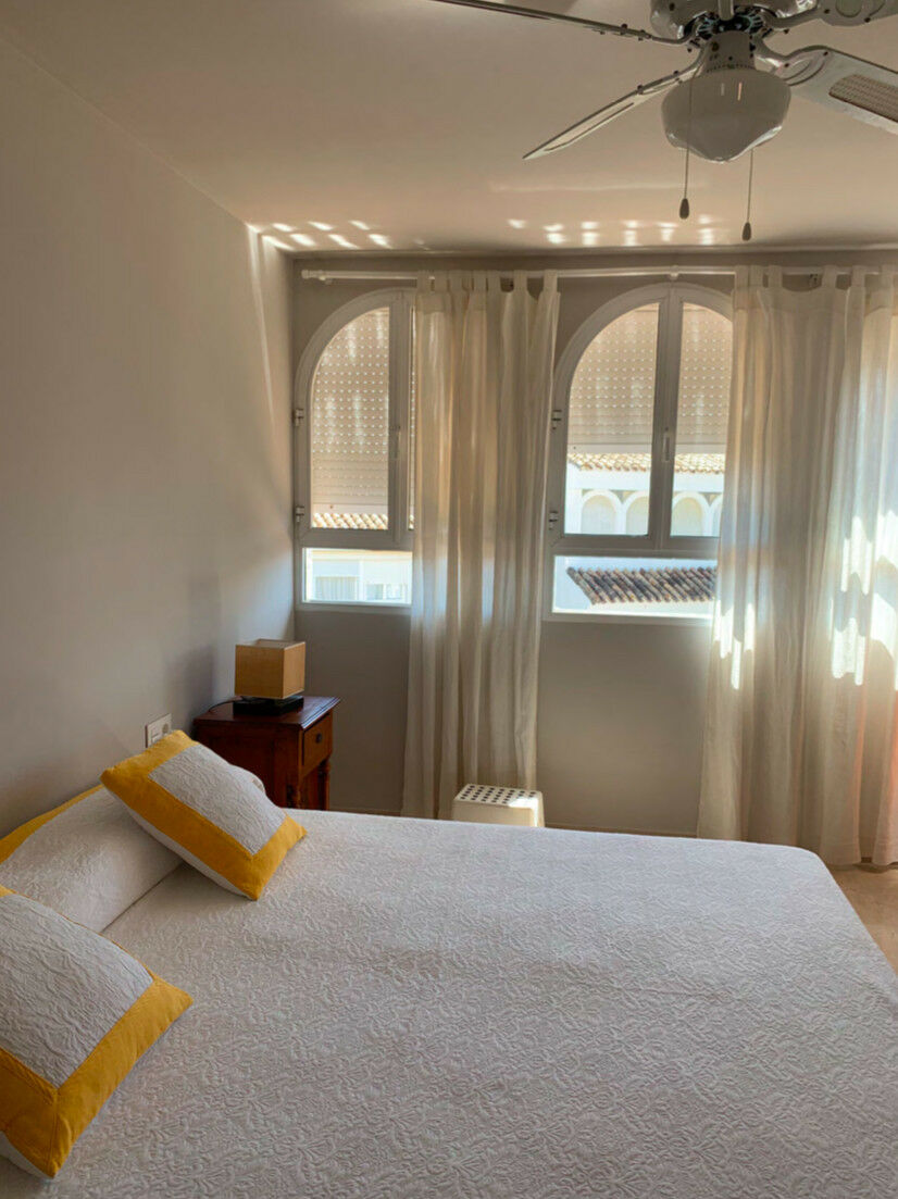 Middle Floor Apartment Marbesa Málaga - image 10