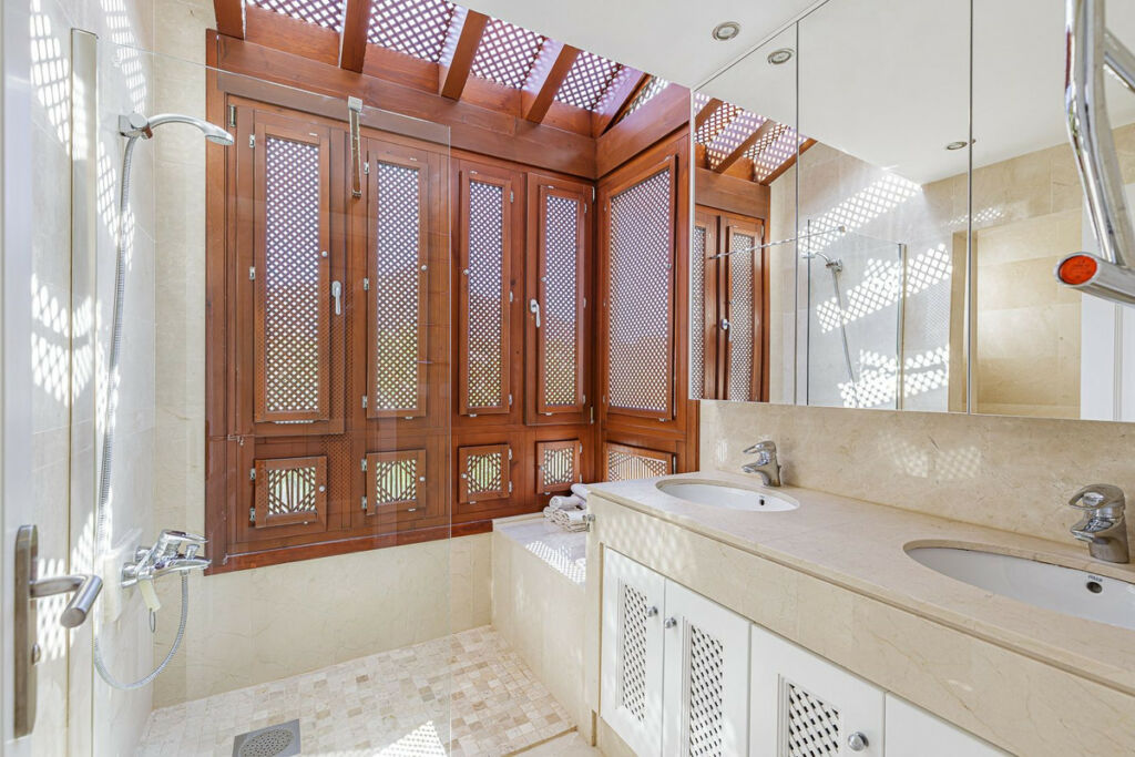 Penthouse Duplex Nueva Andalucía Málaga - image 10