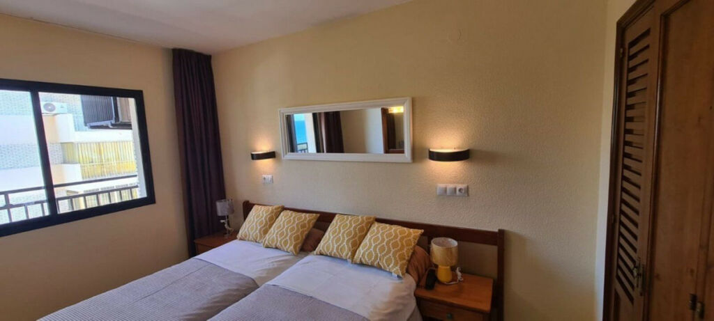 Middle Floor Apartment Fuengirola Málaga - image 10