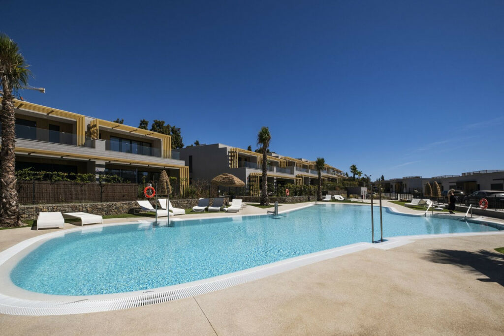 Townhouse El Chaparral Málaga - image 10