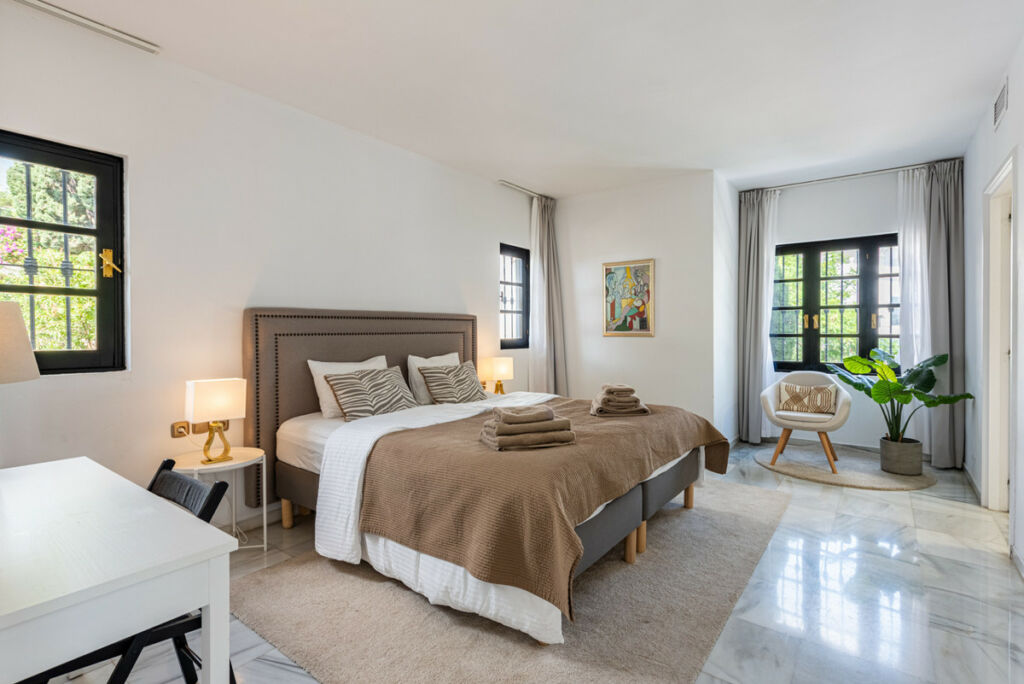 Penthouse Duplex Benahavís Málaga - image 9
