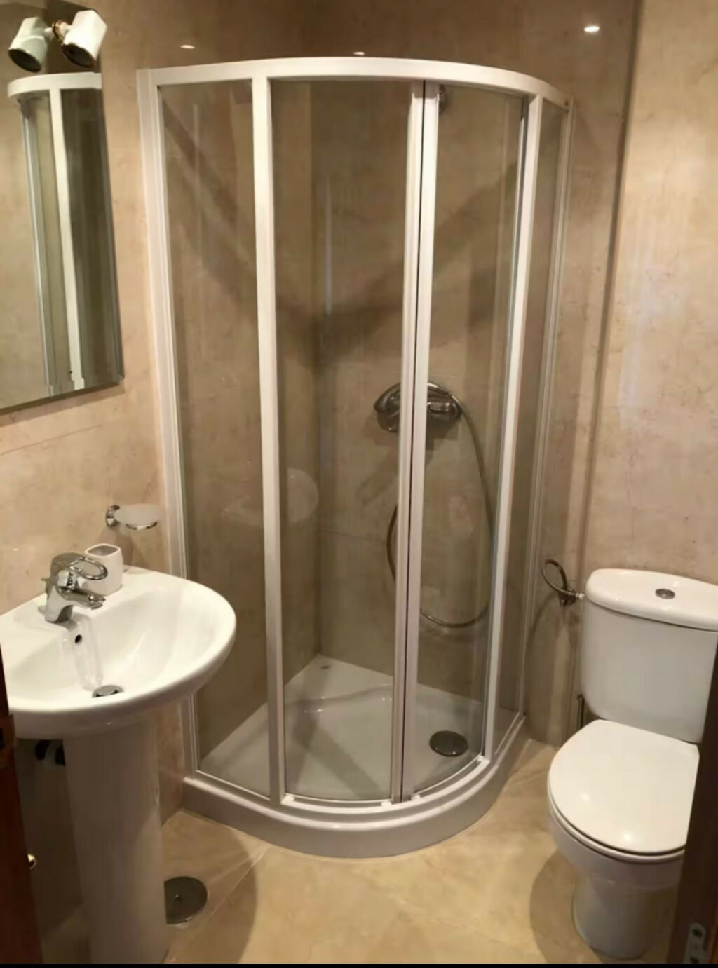 Middle Floor Apartment La Cala Hills Málaga - image 10