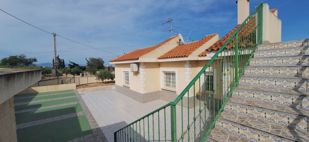 Detached Villa Elche Alicante - image 10