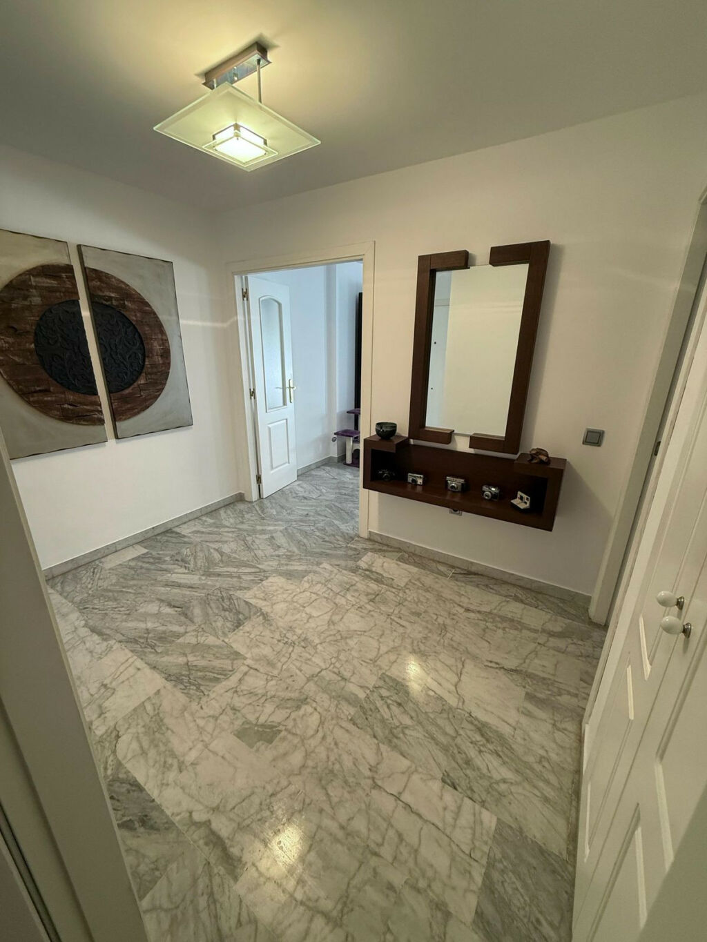 Middle Floor Apartment Nueva Andalucía Málaga - image 10