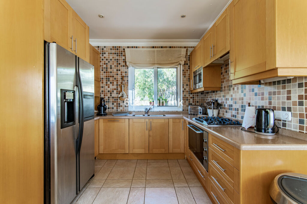 Townhouse Frigiliana Málaga - image 10