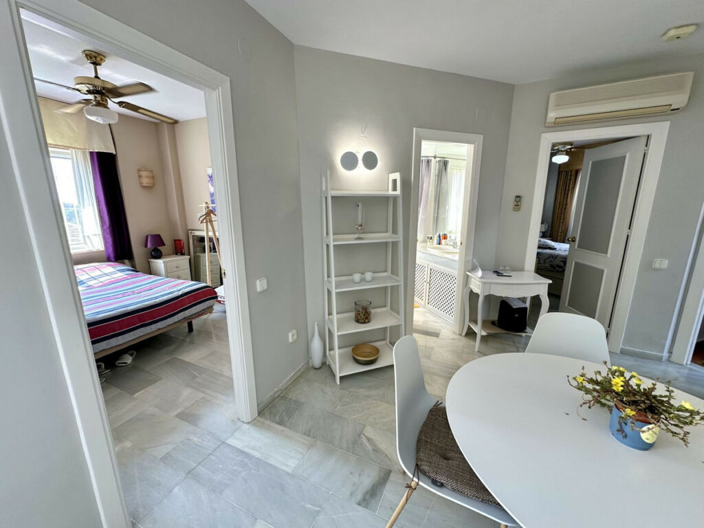 Ground Floor Apartment Calahonda Málaga - image 8