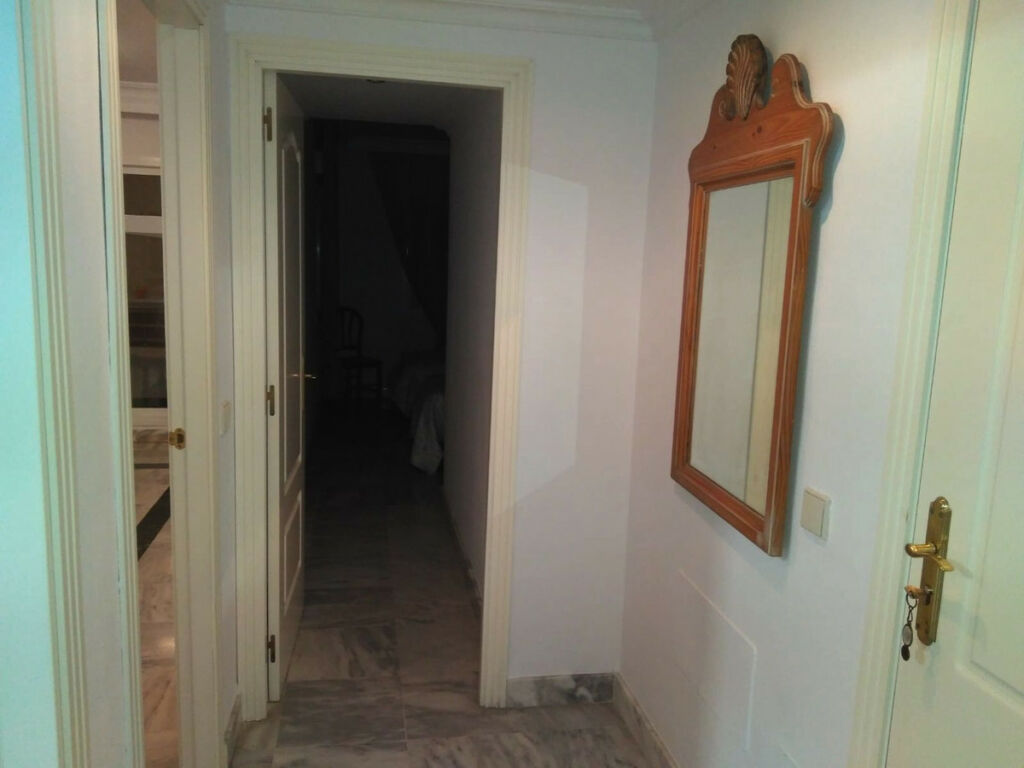 Middle Floor Apartment Marbella Málaga - image 10