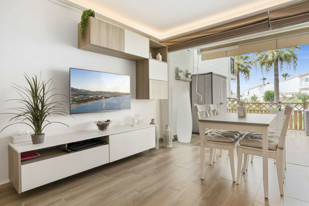 Ground Floor Apartment La Cala de Mijas Málaga - image 10